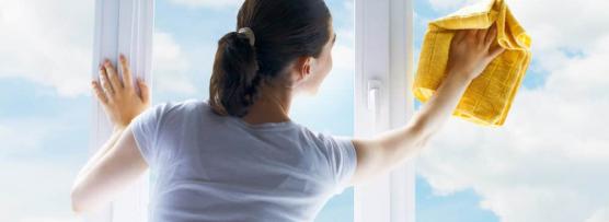 Come pulire i vetri senza aloni